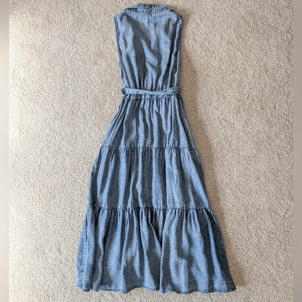 Jane and Delancey Light Blue Sleeveless Chambray Maxi Dress with Tie Waist - Picture 2 of 3